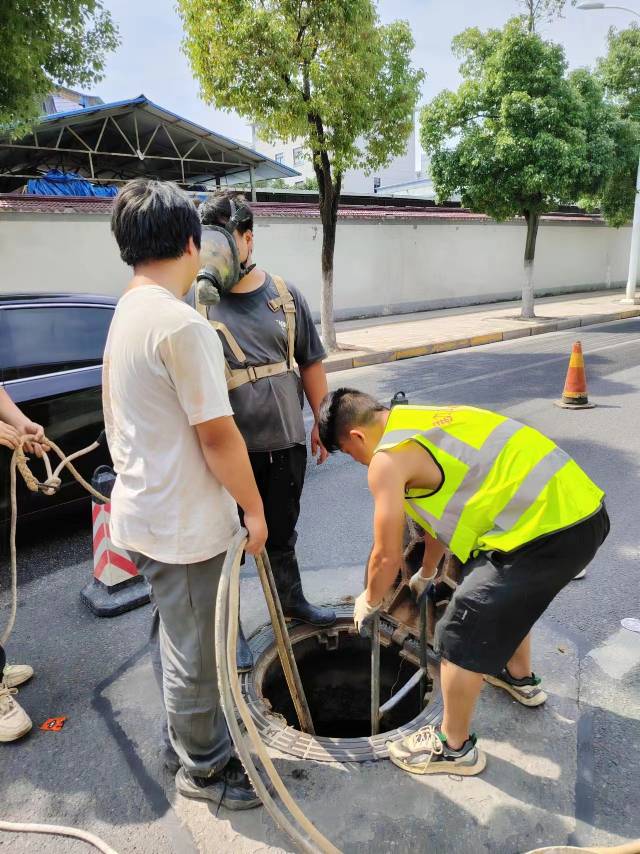 武汉三镇上门清理化粪池，疏通下水道