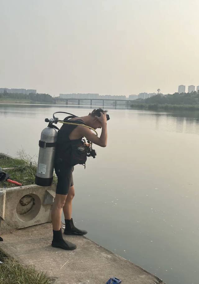 南昌水下潜水打捞手机戒指貔貅手表项链