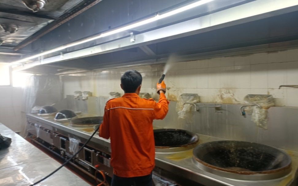 南宁商用油烟机安装清洗维修烧烤车维修清洗
