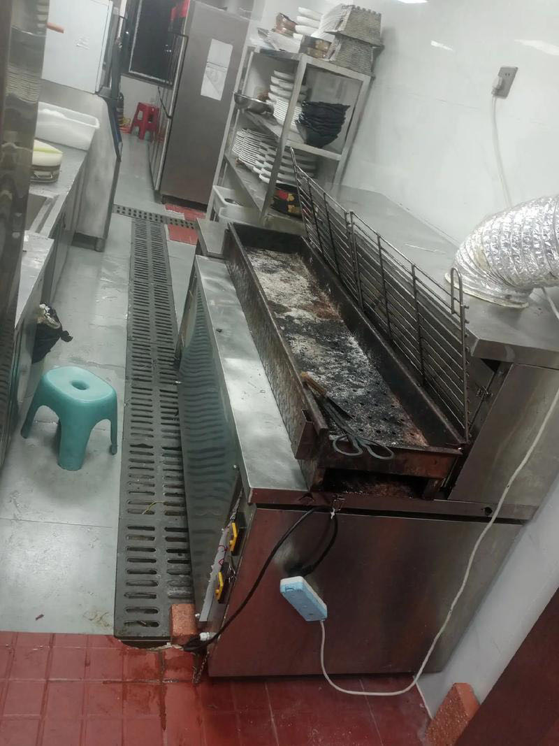 南宁商用油烟机安装清洗维修烧烤车维修清洗