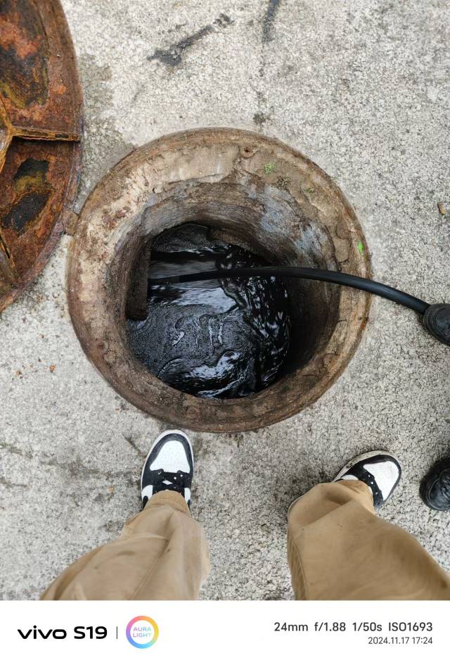 专业管道疏通  高压疏通  专车吸粪