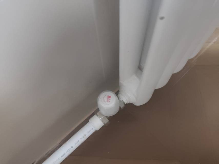 暖气不热