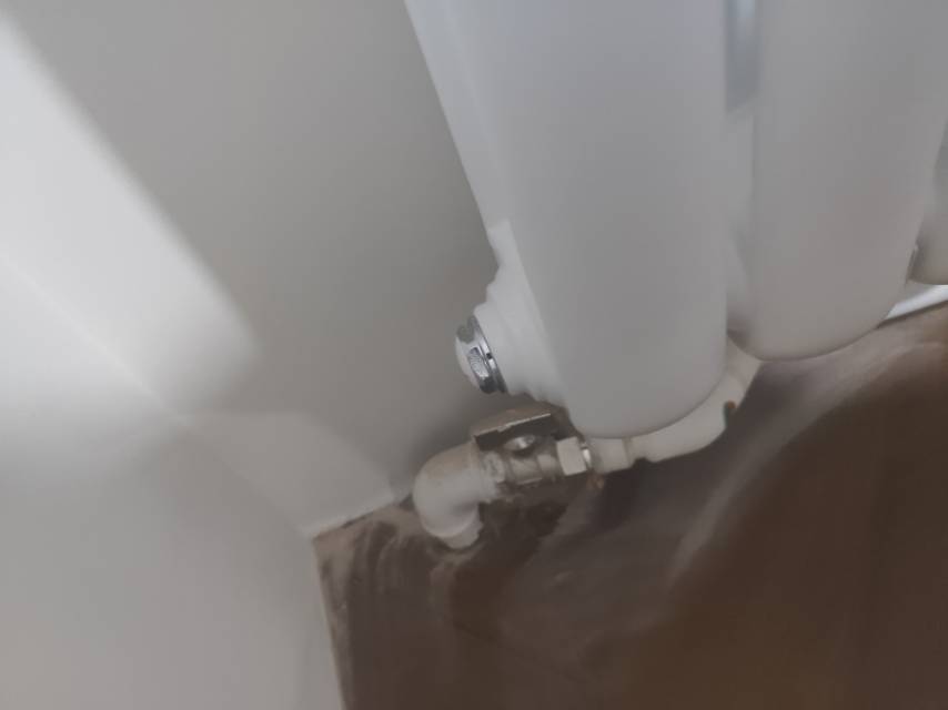 暖气不热