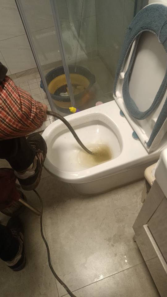 易巧管道疏通工程有限公司
