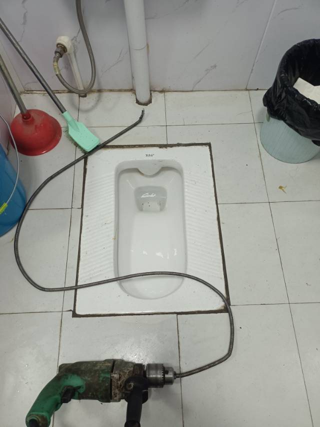 专业疏通下水，维修水管