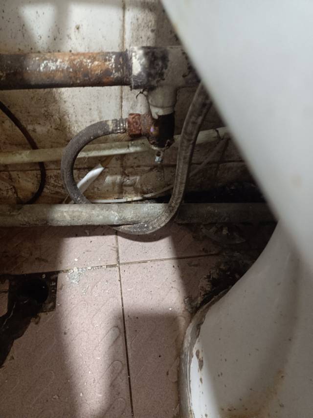 专业疏通下水，维修水管