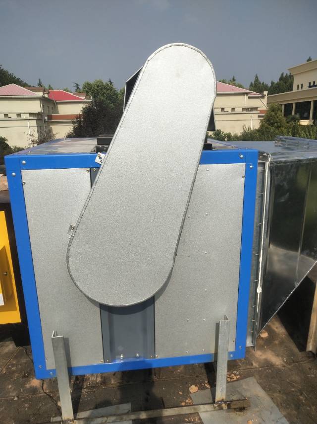 商用排烟罩，油烟管道，蒸箱，商用灶，天燃气管道报警器
