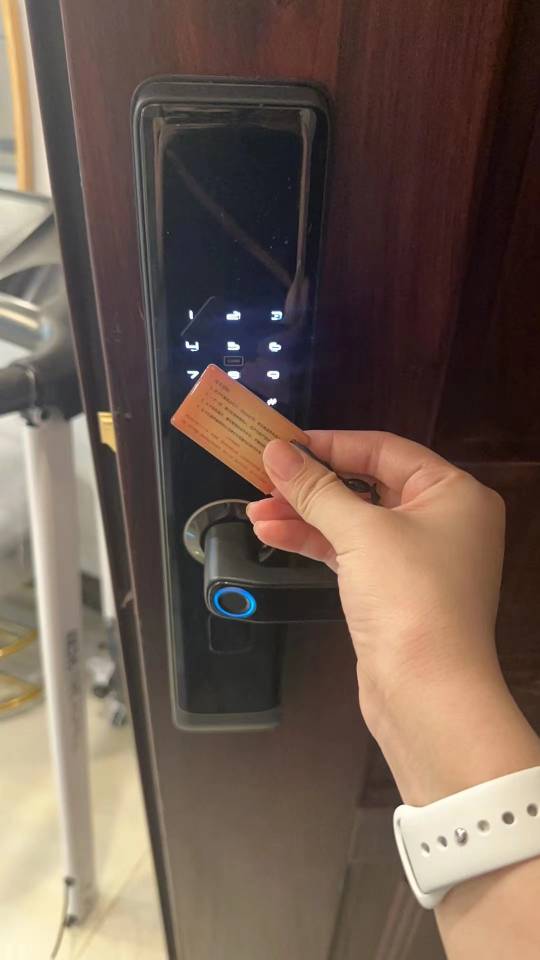 南宁全城24小时开锁换锁安装指纹锁 汽车锁服务