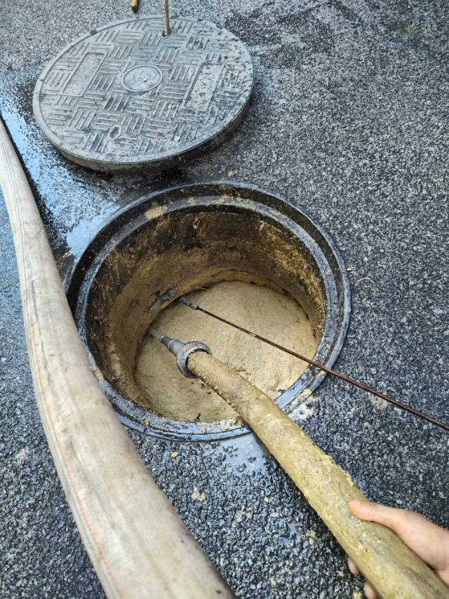 得力管道疏通服务部