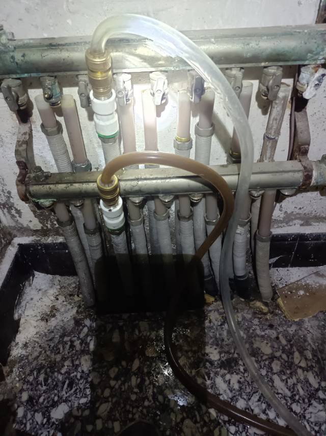 漏水检测精准定位清洗地暖免砸砖防水PVC换主题馆