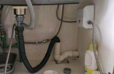 水暖工电工疏通下水道