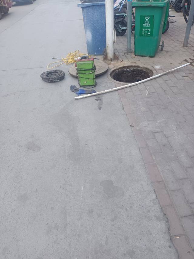 濮阳华龙区，濮阳县城，清丰县城疏通下水道砸墙找我