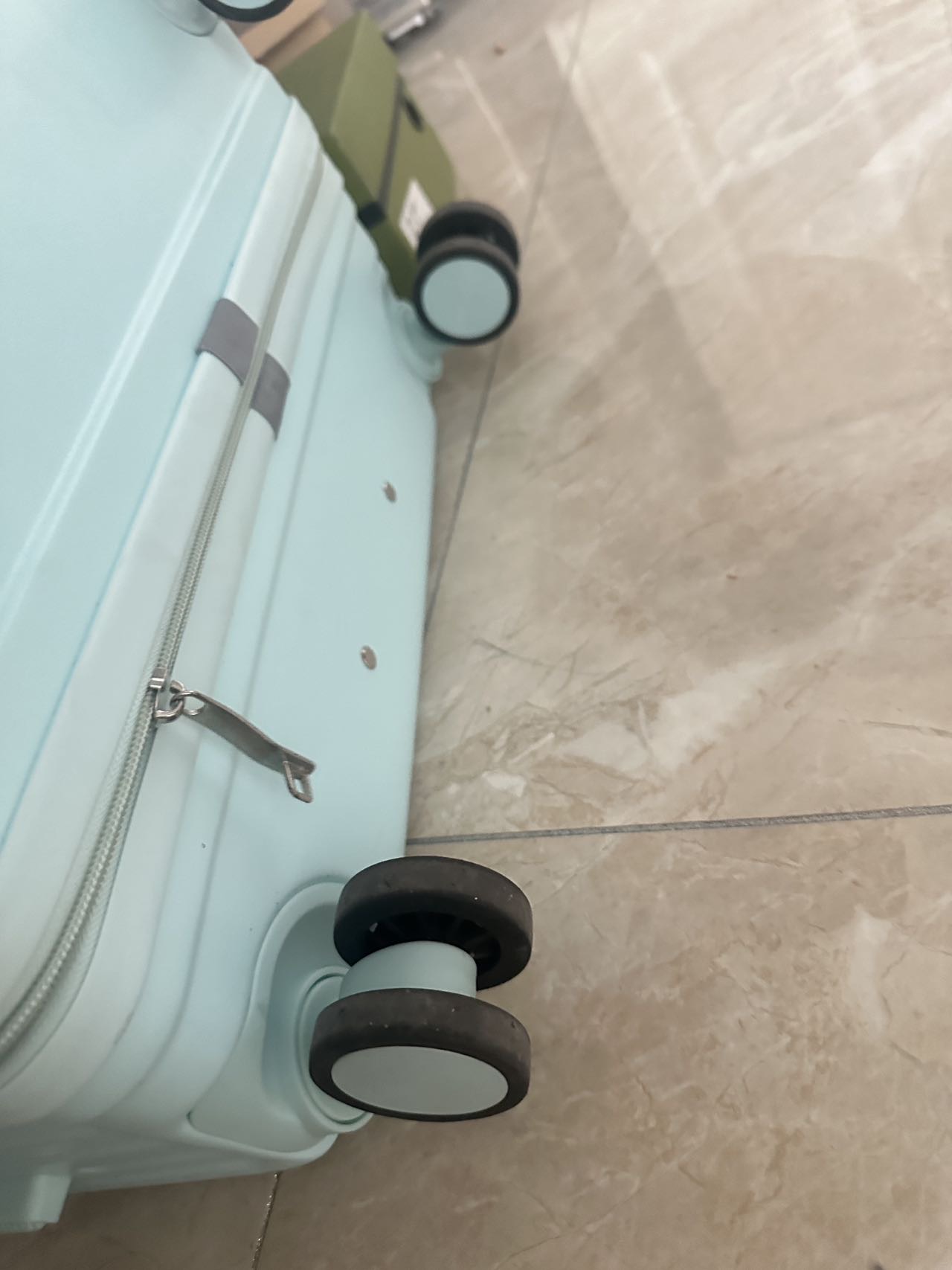 会修行李箱的联系我 速度