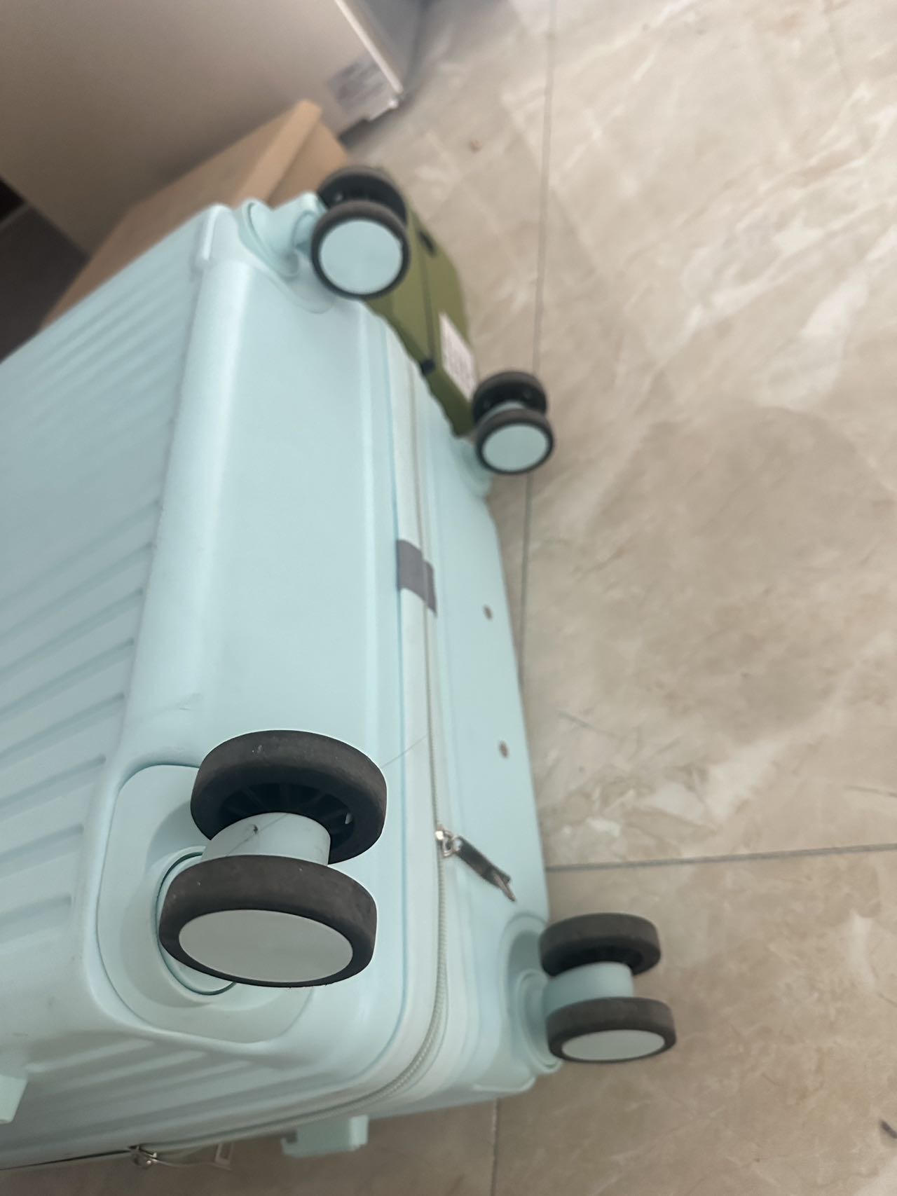 会修行李箱的联系我 速度