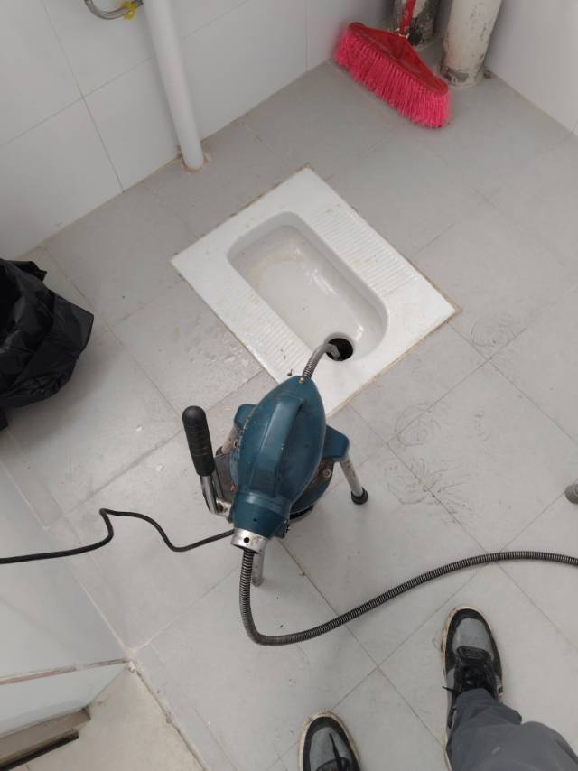 疏通管道清理化粪池