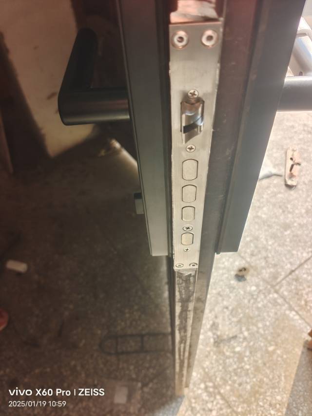 开锁换锁疏通下水道