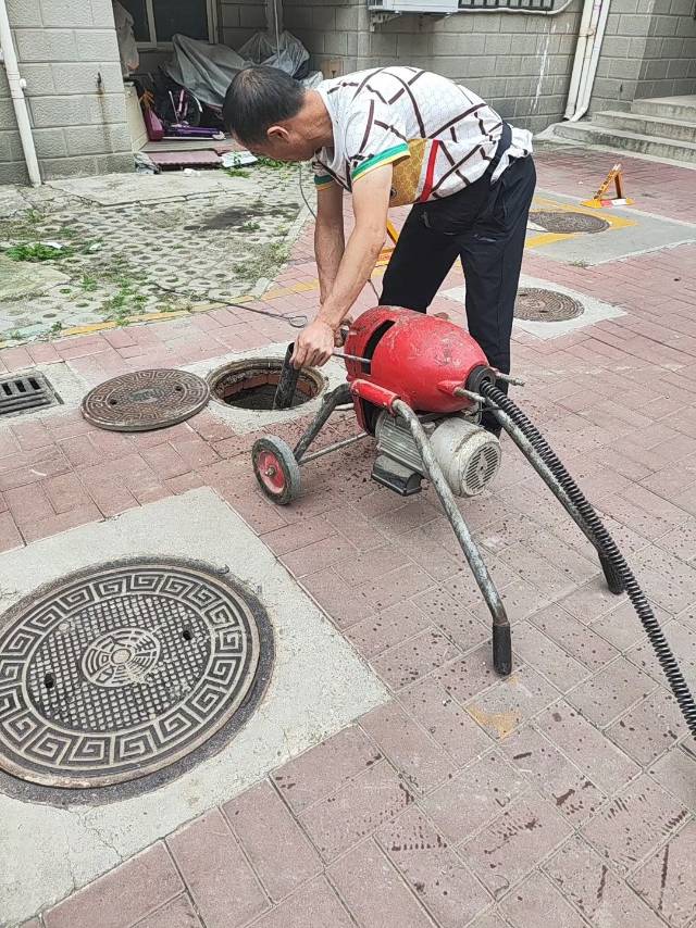 专业疏通维修水管改独立下水管道清洗管道