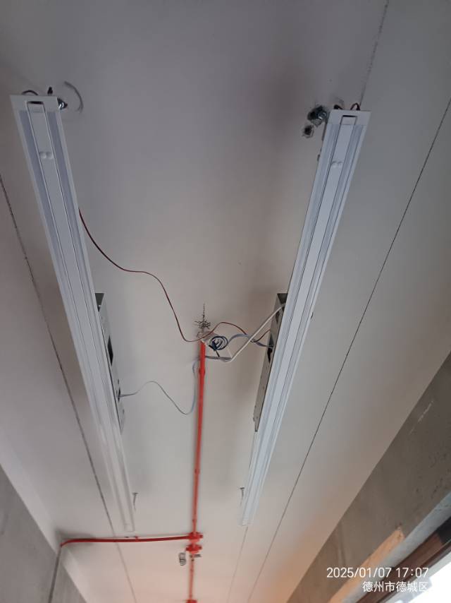 窗帘凉衣驾测量按装维修
