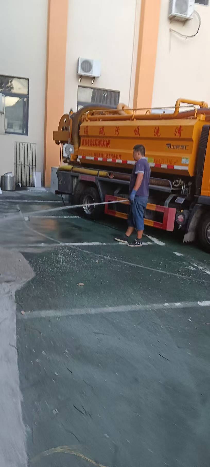 疏通下水道，马桶维修，水管维修，自来水精准定位，化粪池清理，污水池清理，高压清洗管道
