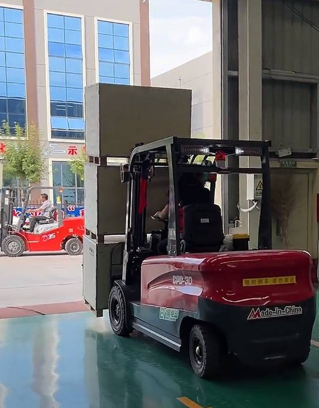叉车维修保养无法升降，打不起，漏油，无劲无力无刹车，电路电控维修