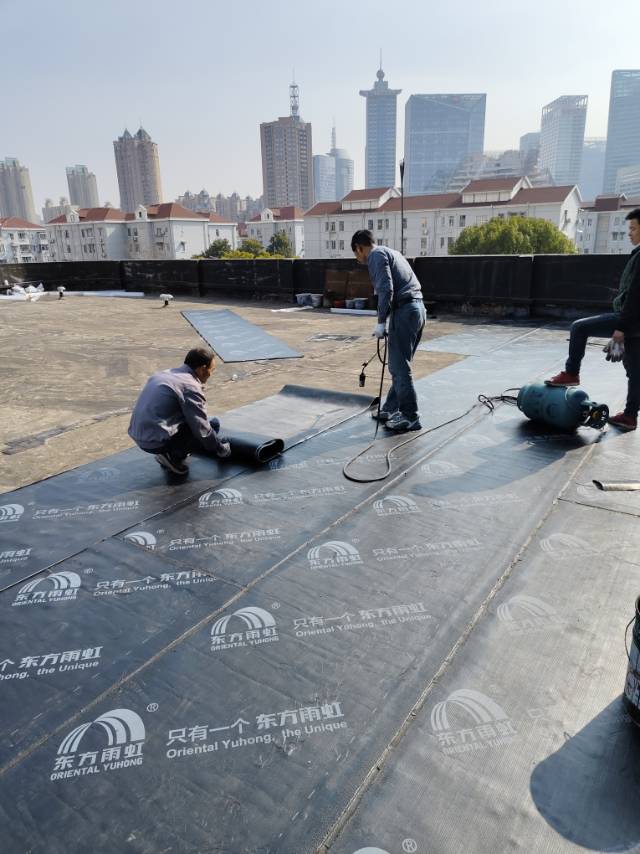 上海防水补漏屋专业顶防水外墙防水卫生间漏水维修