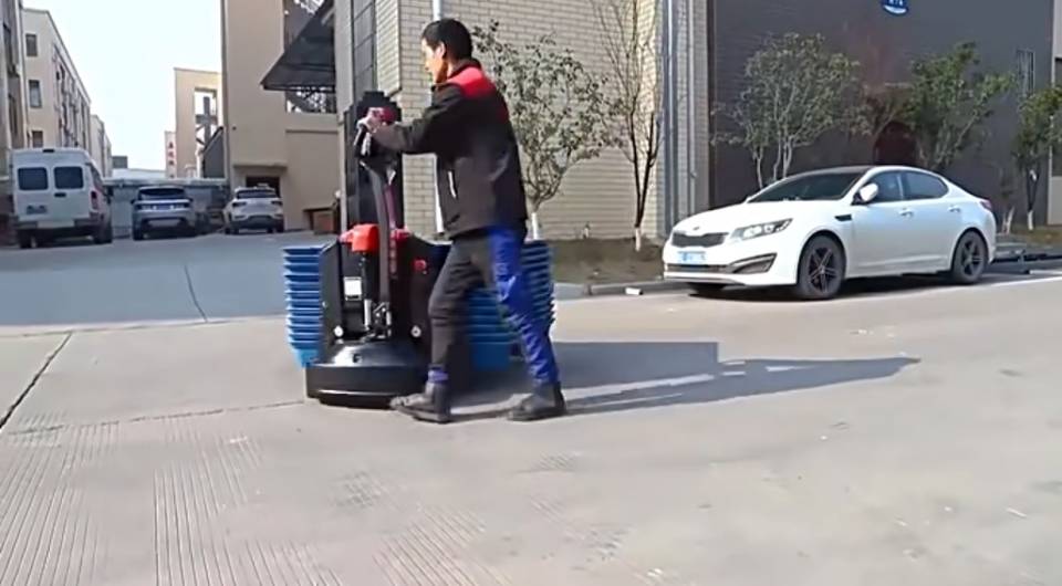 叉车出售出租维修保养，置换二手车回收新旧叉车买卖