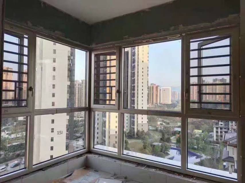 铝合金门窗