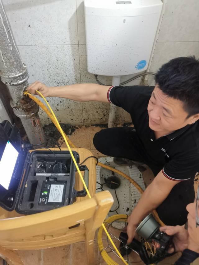 厦门专业疏通管道下水道，全市最低价，不通不收费24小时
