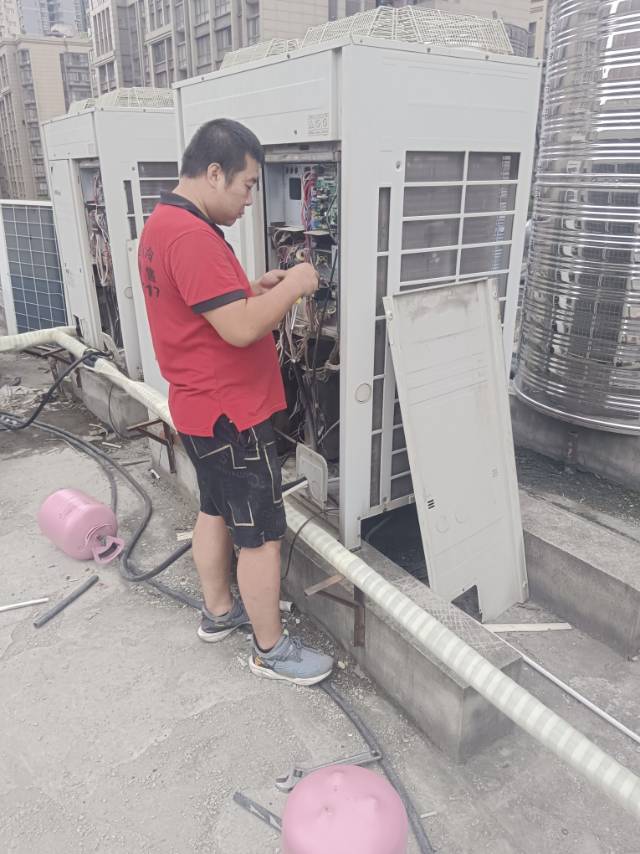 制冷设备维修