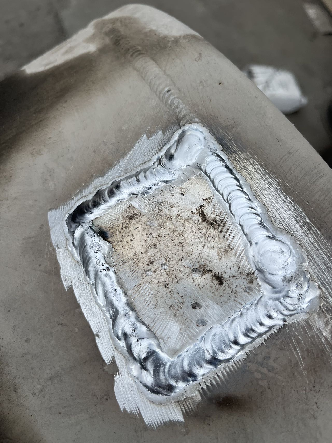 修汽车 工程机械水箱、油箱、我们是专业的