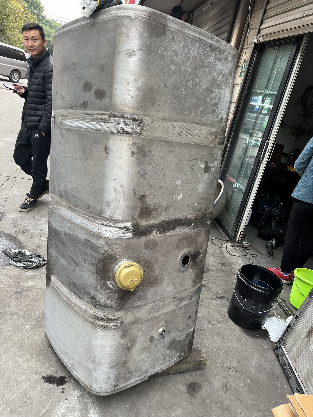 修汽车 工程机械水箱、油箱、我们是专业的