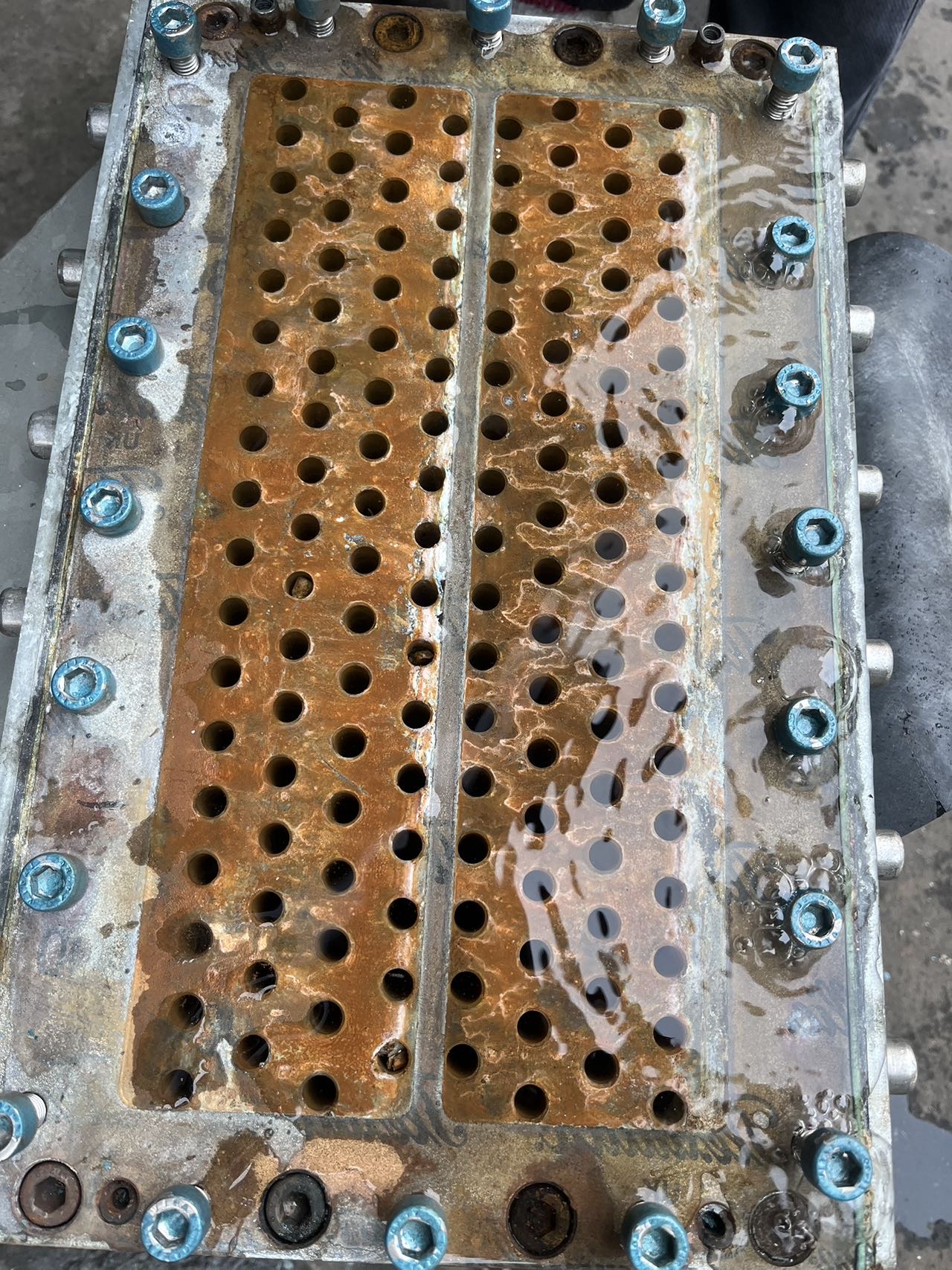 修汽车 工程机械水箱、油箱、我们是专业的