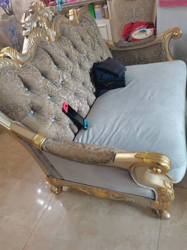 沙发翻新换皮换布，贵妃改直排，包凳子，包床头，换海绵，维修塌陷