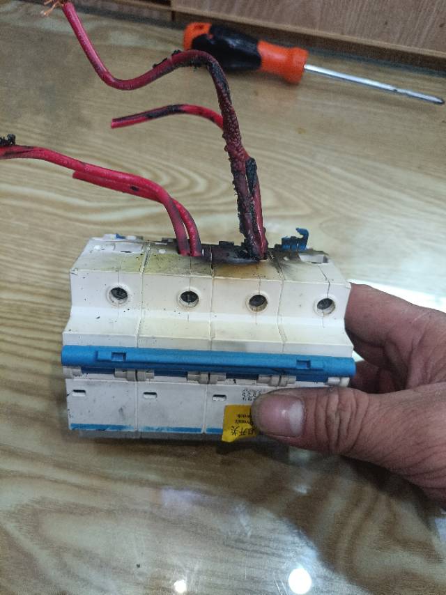 顶级水电师傅