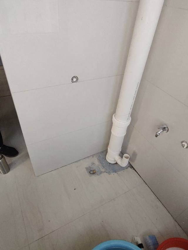维修家庭电路漏电跳闸