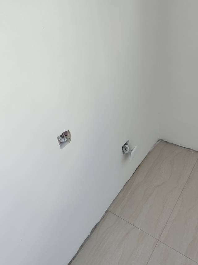 维修家庭电路漏电跳闸