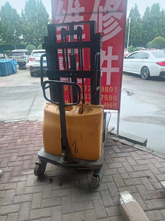 高空作业车维修保养