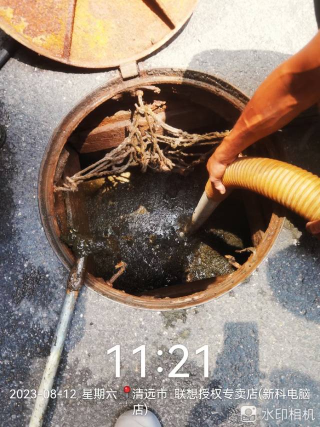 疏通下水道，厕所改管换道，高压清洗，清抽化粪池。