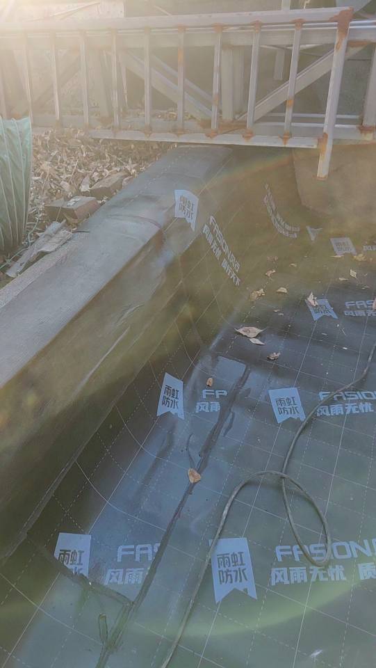 承接各种室内外防水堵漏工程