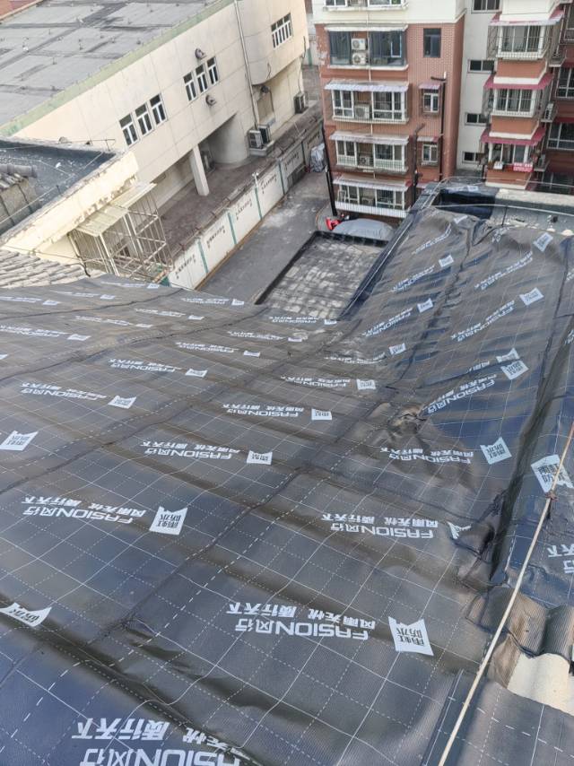 承接各种室内外防水堵漏工程