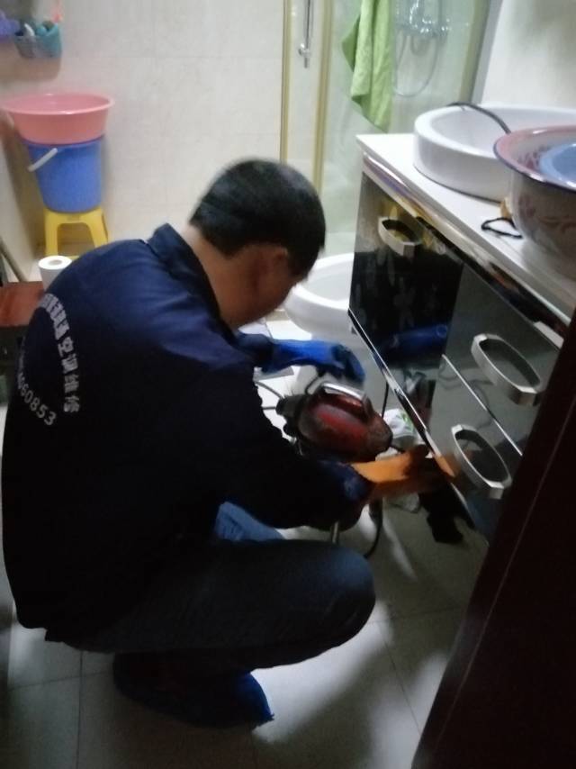 苏州管道疏通打孔维修