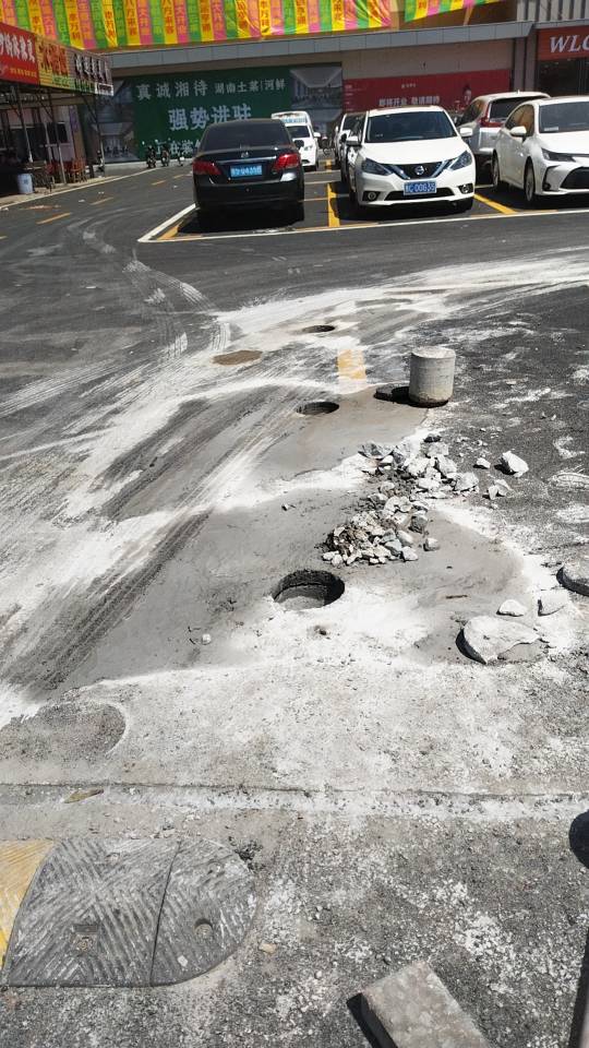 专业水钻打孔拆除混凝土切割马路切割地面开槽