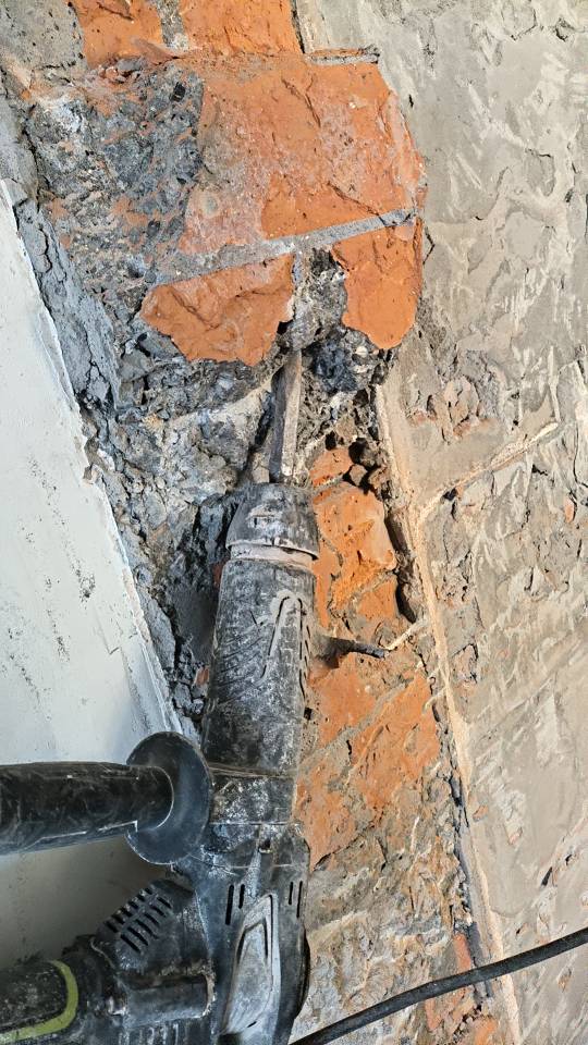 拆除敲墙废品回收各种电器
