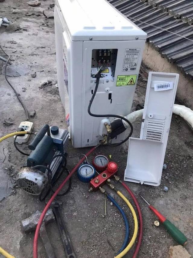 空调维修拆装清洗保养加氟