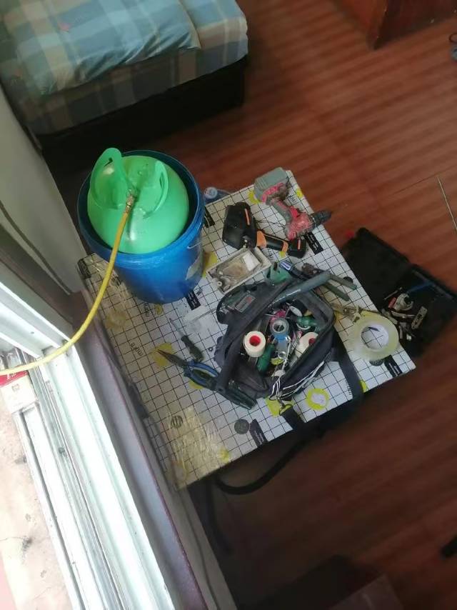 空调维修拆装清洗保养加氟