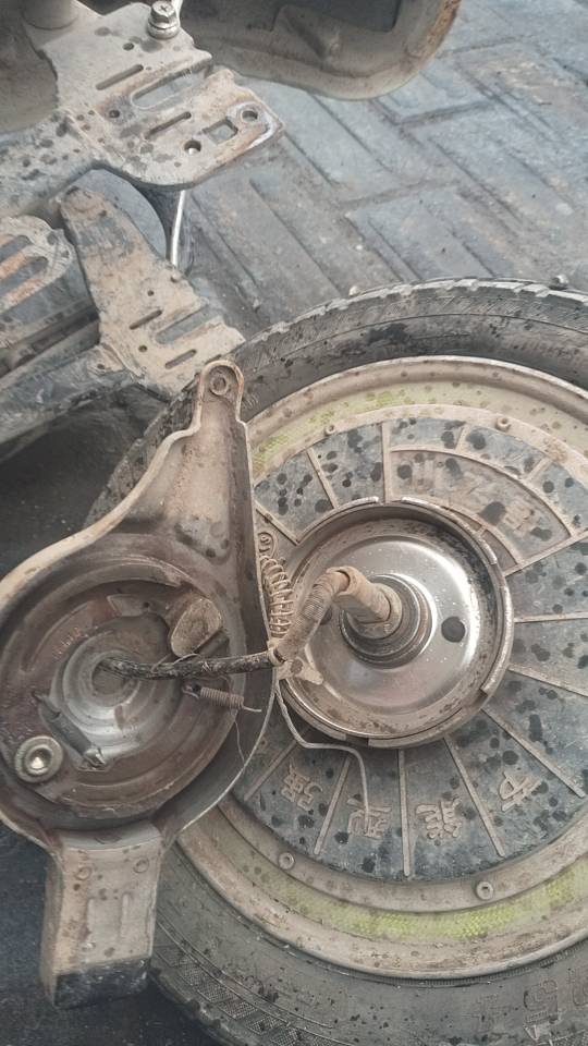 专业维修各种车辆上门服务，道路救援随叫随到
