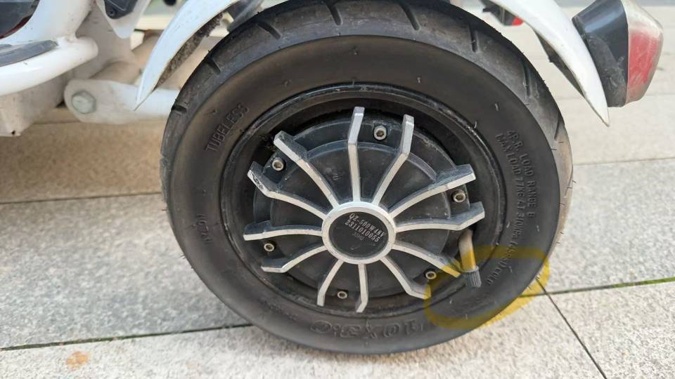 专业维修各种车辆上门服务，道路救援随叫随到