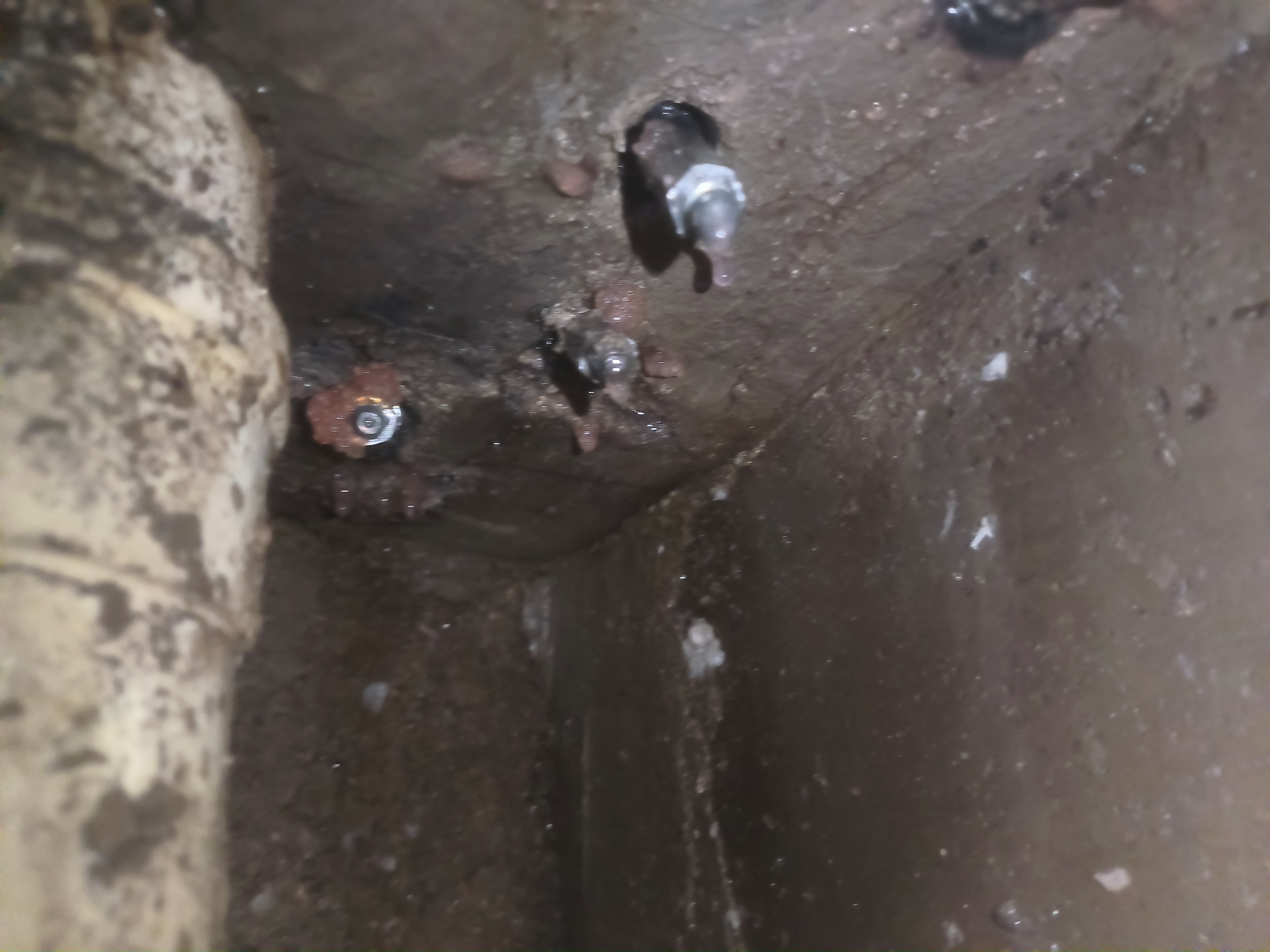 楼板漏水  外墙漏水  室内卫生间漏水   管根漏水