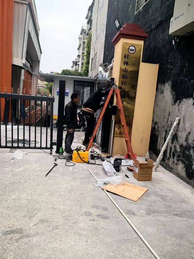 东泰卷闸门厂