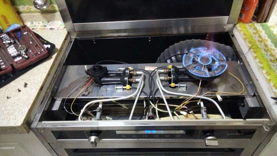 天津开发区 御景园低，燃气灶维修，油烟机维修 洗衣机维修 热水器维修